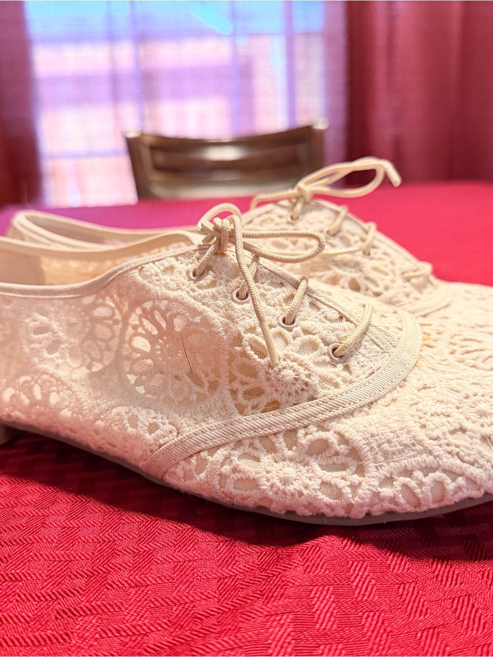 LOWER EAST SIDE Cream Crochet Lace Oxford Flats